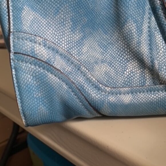 10. RARE VINTAGE Guess Grayson Blue Snakeskin Satchel - Picture 5 of 13